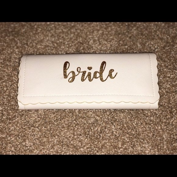 Bride Set - Picture 8 of 8